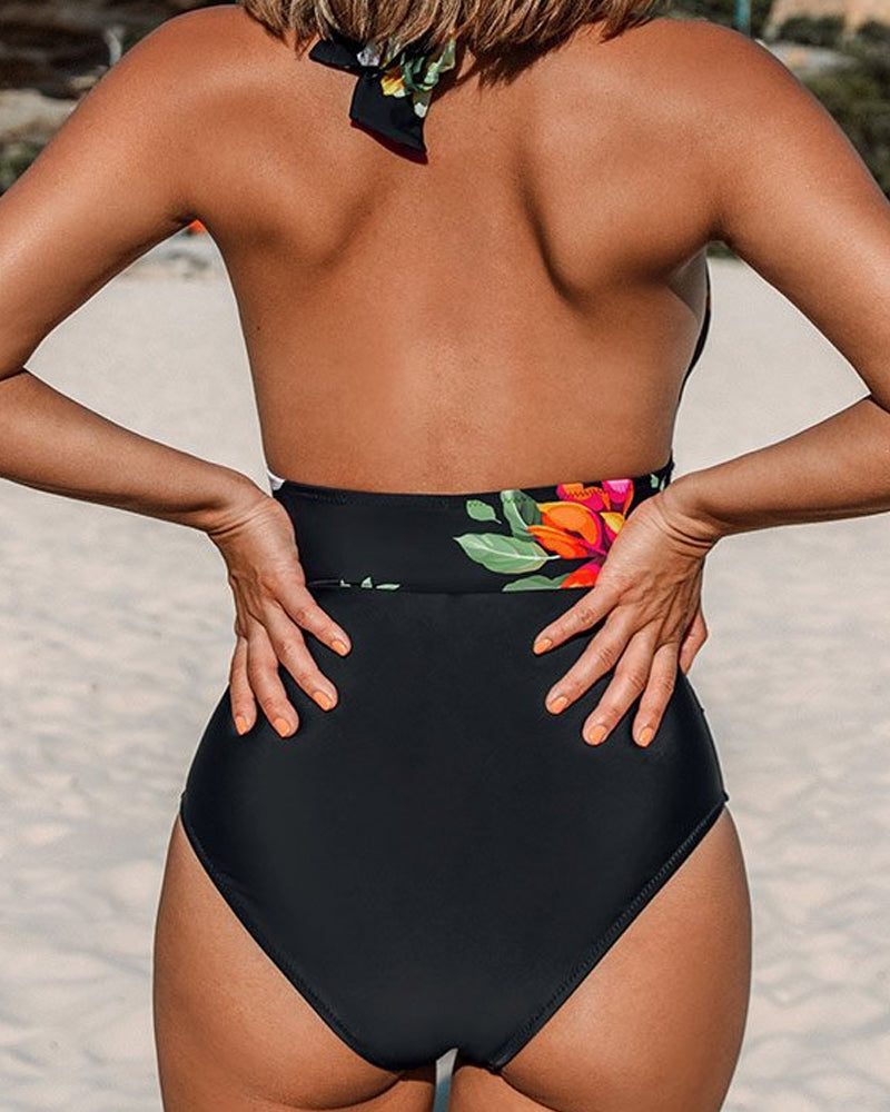 Faina™ - Chic Printed Swimsuit