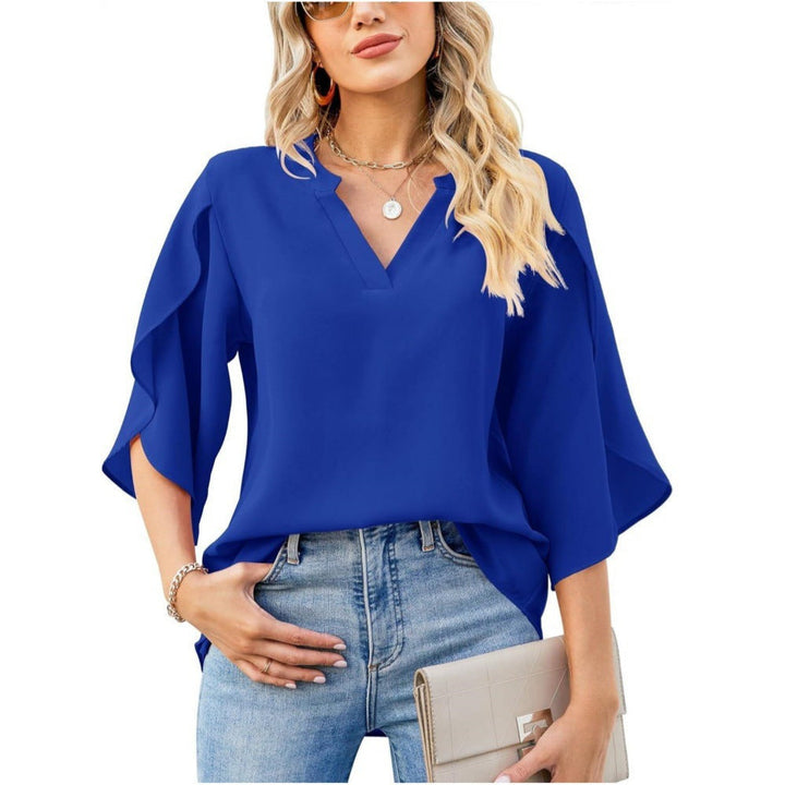 Virginia ™ - Loose Elegant V-Neck Top