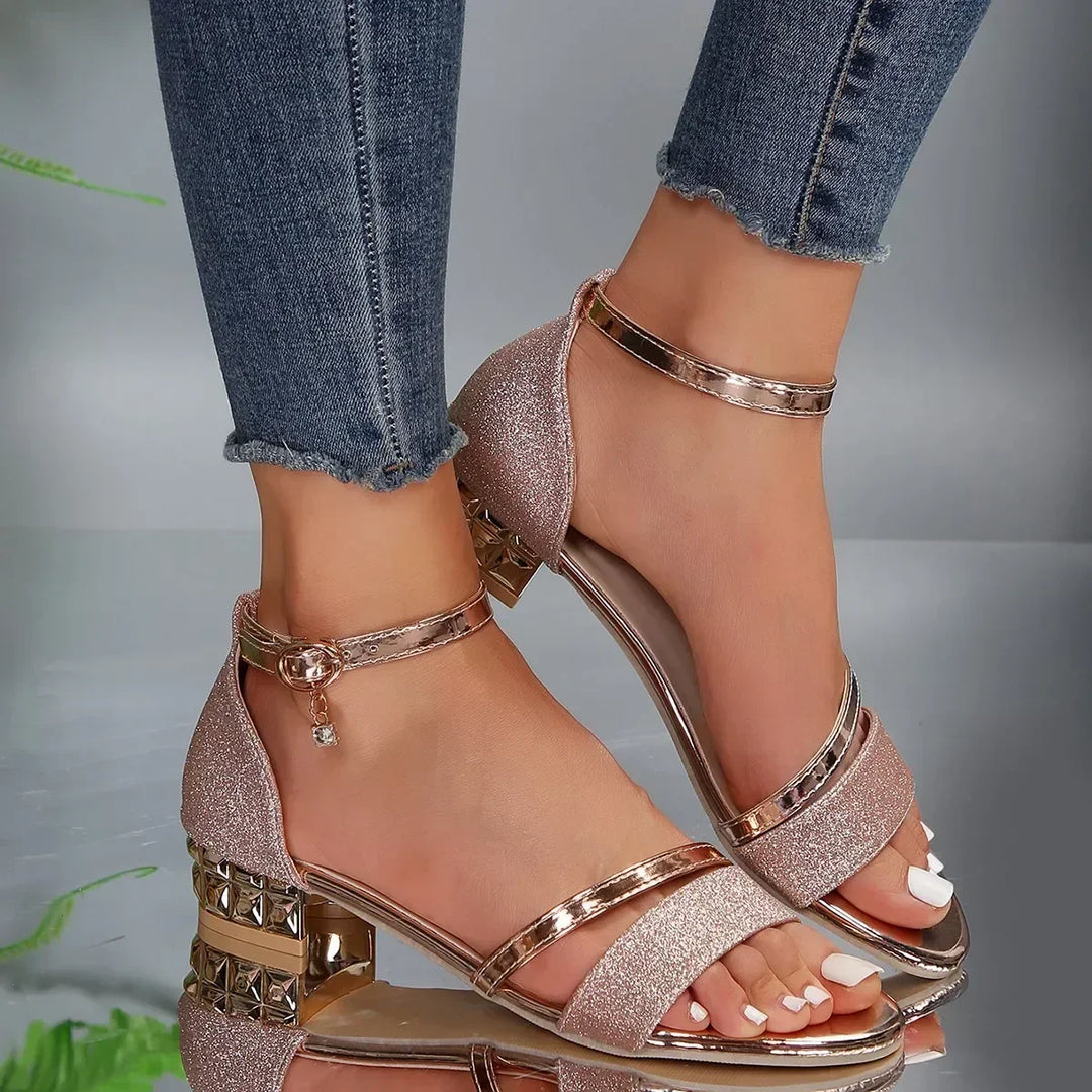 Dionela - Classic Sandals