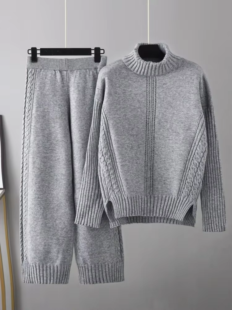 Silvie™ - Cozy Turtleneck Set